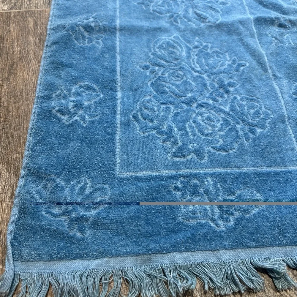 VTG Fieldcrest Hand Towel Blue Cotton Sculpted 60s 70s Floral MCM Fringe